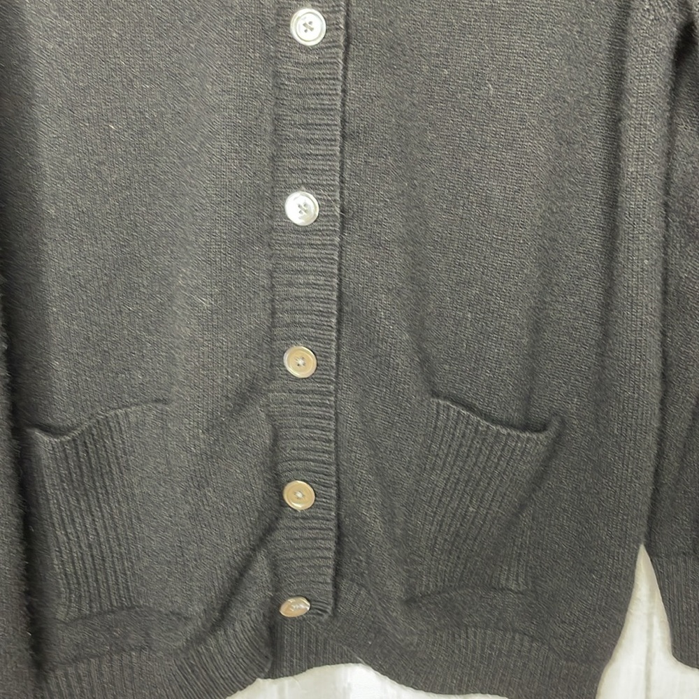 Orvis Cashmere Cardigan.​ - Picture 3 of 10